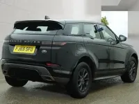 Usado Land Rover Range Rover evoque R-Dynamic 152 HP (111 kW) 2019 Preto SUV