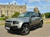 Used Land Rover Defender HSE Dynamic 300 HP (220 kW) 2023 Silicon silver SUV