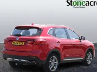 Used MG HS Excite 162 HP (119 kW) 2023 Red SUV
