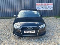 Używany Audi A3 Comfort 2016 Czarny Hatchback