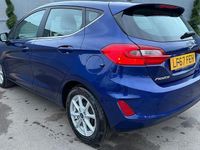 Usado Ford Fiesta Zetec 101 HP (74 kW) 2019 Citadino