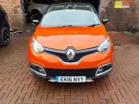 Used Renault Captur Dynamique 90 HP (66 kW) 2016 Orange/black SUV