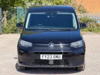 Usado VW Caddy Pro 122 HP (89 kW) 2023 Preto Monovolume