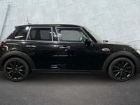 Usado Mini Cooper Hatch 134 CV (98 kW) 2017 Negro Utilitario