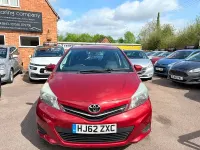 Used Toyota Yaris 101 HP (74 kW) 2012 Red Hatchback