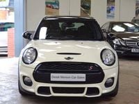 Begagnad Mini Cooper S Hatch 170 HK (125 kW) 2015 Vit Halvkombi