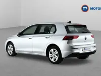 Second-hand VW Golf VIII Life 131 CP (96 kW) 2024 Hatchback