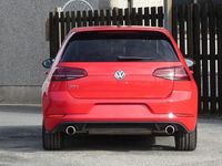 Begagnad VW Golf VII GTI 2019 Röd Halvkombi