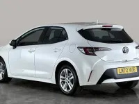 Used Toyota Corolla 140 HP (102 kW) 2022 White Hatchback
