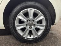 Used Audi A1 116 HP (85 kW) 2015 White Hatchback