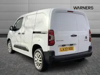Used Citroën Berlingo 99 HP (72 kW) 2022 White MPV