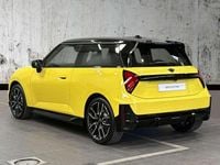 Ny Mini Cooper Sport 135 kW (184 HK) 2025 Gul Halvkombi
