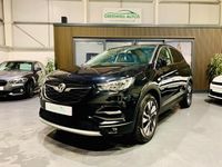 Used Vauxhall Grandland X SRi 130 HP (95 kW) 2020 Black SUV