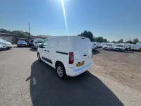 Used Vauxhall Combo Sportive 100 HP (73 kW) 2020 White MPV