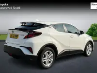 Used Toyota C-HR 122 HP (89 kW) 2022 White SUV
