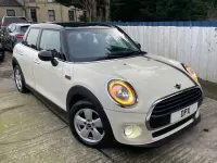 Używany Mini Cooper Hatch 136 KM (100 kW) 2018 Biały Hatchback