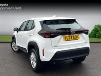 Used Toyota Yaris Hybrid 116 HP (85 kW) 2024 Pure white