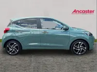 Used Hyundai i10 Premium 61 HP (44 kW) 2025 Green Hatchback