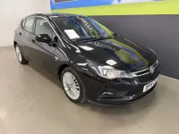 Used Vauxhall Astra Elite 200 HP (147 kW) 2019 Black Hatchback