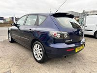 Used Mazda 3 Takara 105 HP (77 kW) 2008 Blue Hatchback