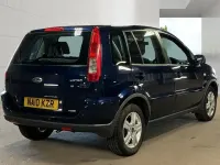 Used Ford Fusion Zetec 68 HP (50 kW) 2010 Blue Hatchback
