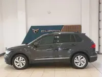 Usado VW Tiguan Life 150 CV (110 kW) 2021 Gris SUV