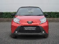 Used Toyota Aygo X 72 HP (52 kW) 2023 Red SUV