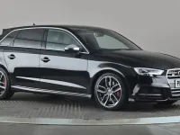 Begagnad Audi S3 Sportback Performance 300 HK (220 kW) 2019 Svart Halvkombi