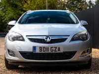 Used Vauxhall Astra SRi 165 HP (121 kW) 2011 Silver Estate