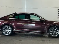 Used VW Passat R-line 147 HP (108 kW) 2016 Red Sedan