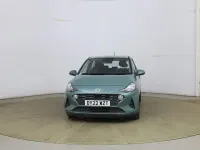 Usado Hyundai i10 SE 67 CV (49 kW) 2022 Verde Utilitario