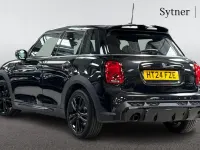 Używany Mini Cooper Hatch 134 KM (98 kW) 2024 Czarny Hatchback