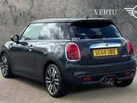 Usado Mini Cooper S Exclusive 192 CV (141 kW) 2019 Gris Utilitario