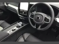 Nouă Volvo XC60 Plus 344 CP (253 kW) 2026 Alb SUV