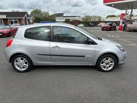 used Renault Clio 1.1 RIP CURL 16V 3d 75 BHP