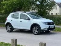 Usado Dacia Sandero Comfort 90 HP (66 kW) 2018 Branco Citadino