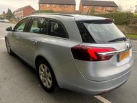 Second-hand Vauxhall Insignia Design Edition 2014 Argintiu Break