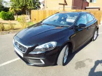 Used Volvo V40 2015 Black Hatchback