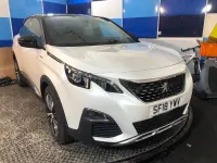 Used Peugeot 3008 GT-line 120 HP (88 kW) 2018 White Hatchback