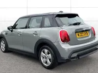 Usado Mini Cooper Classic 136 HP (100 kW) 2022 Cinzento Citadino