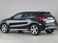 Usado Mercedes GLA200 AMG Line Premium 156 HP (114 kW) 2019 Preto SUV