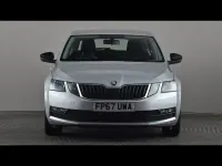 Usado Skoda Octavia SE 2017 Plateado Utilitario