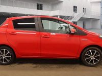 Used Toyota Yaris Hybrid 2018 Red Hatchback