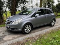 Used Vauxhall Corsa Design Edition 89 HP (65 kW) 2009 Silver Hatchback