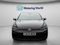 Używany VW Golf VIII R-line 150 KM (110 kW) 2023 Szary Hatchback