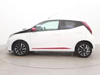 Used Toyota Aygo Trend 70 HP (51 kW) 2021 White Hatchback