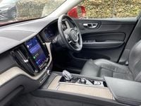 Used Volvo XC60 Inscription 247 HP (181 kW) 2022 Red SUV