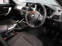 Usado BMW 116 Comfort Edition 116 CV (85 kW) 2019 Gris Utilitario