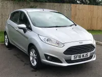 Używany Ford Fiesta Zetec 82 KM (60 kW) 2016 Srebrny Hatchback