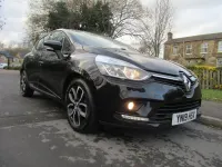 Używany Renault Clio V Play 90 KM (66 kW) 2025 Czarny Hatchback